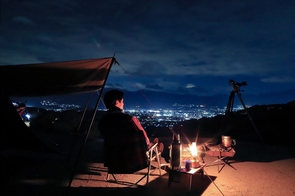 雲が出てもキャンプなら気長に待てる。「待てば星路の日和あり」