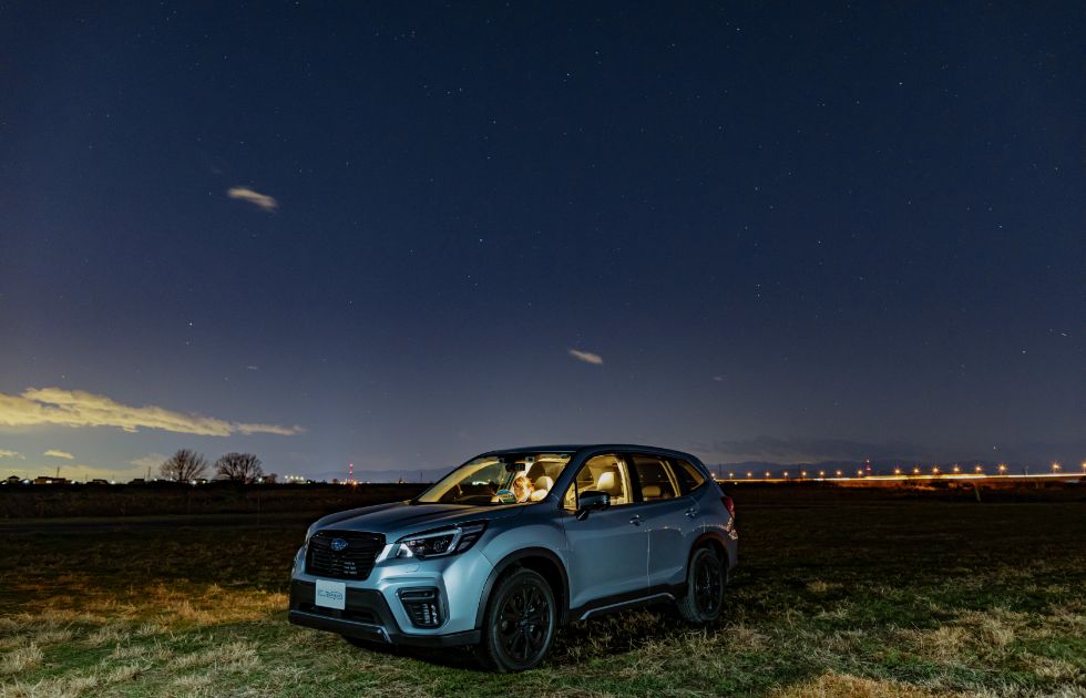 空も暗くなり、利根川河川敷へ。