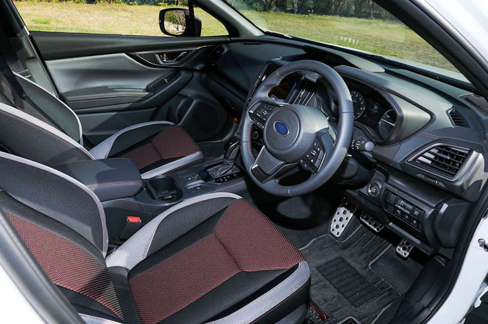 今回の星空車、IMPREZA STI Sport