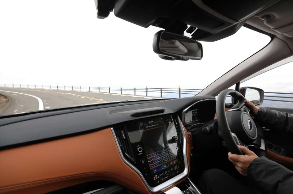 OUTBACK Limited EXのインテリア