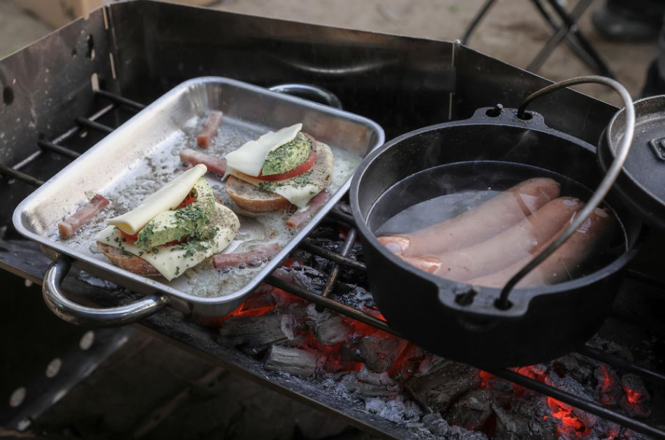ソーセージとライ麦パン