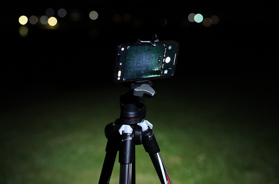 三脚とスマホ