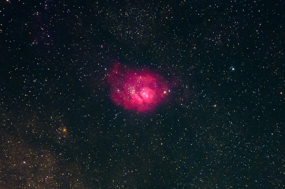 いて座の干潟星雲。（M8）