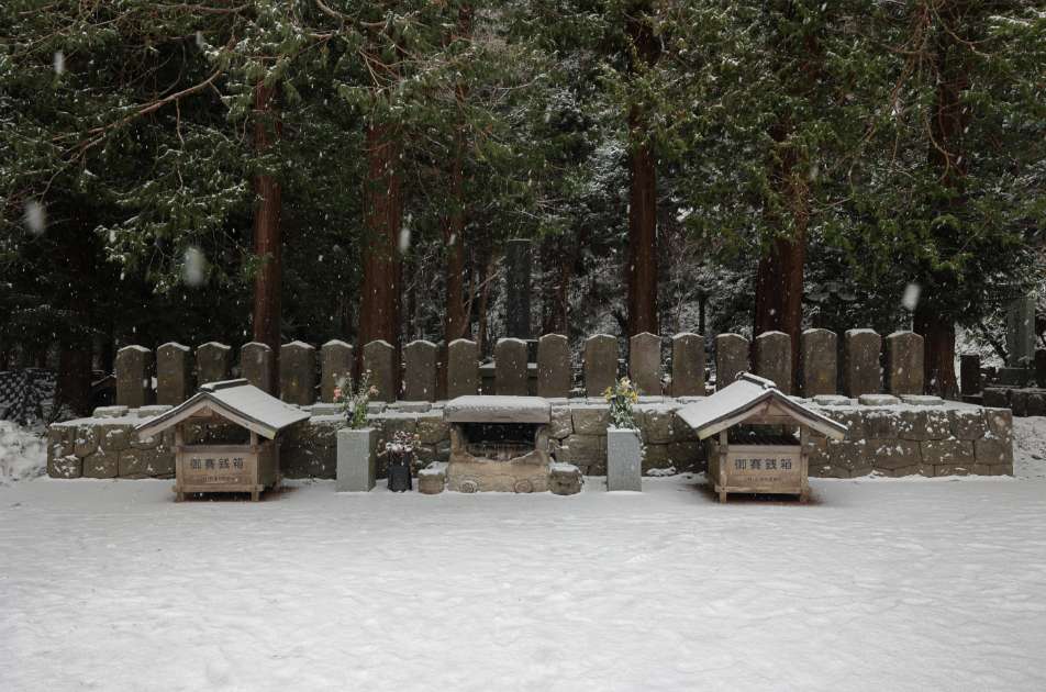 白虎隊の銘々碑