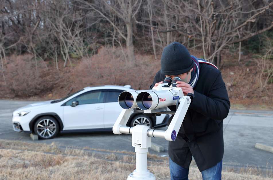 観賞の決定版ともいえる対空双眼鏡